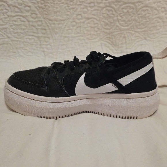 Nike Court Vision Alta Black White Sneakers Tennis shoes Women's 6.5 Classic - Picture 6 of 11